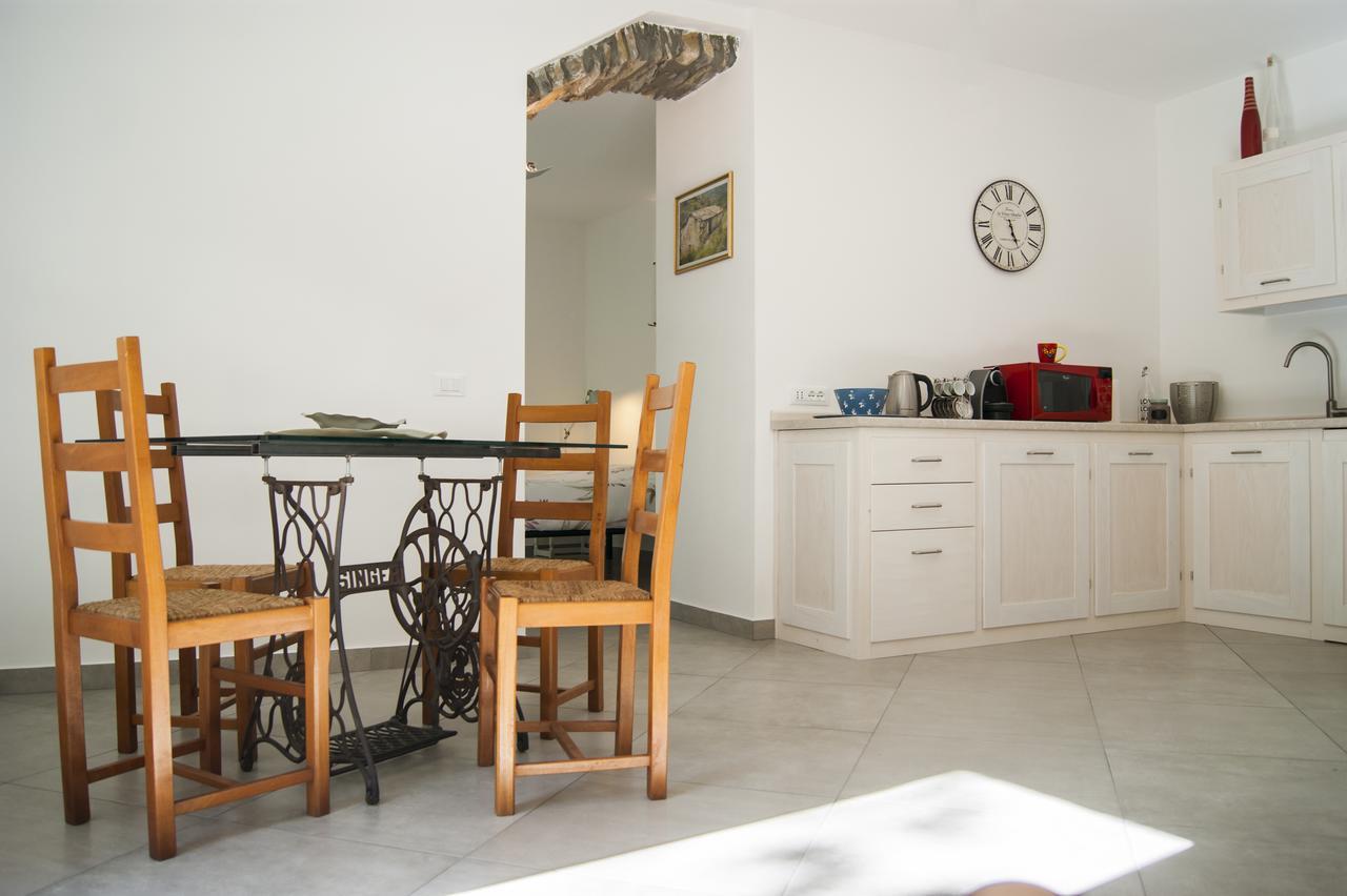 Bed and Breakfast Secret Gardens Borgomaro Екстер'єр фото